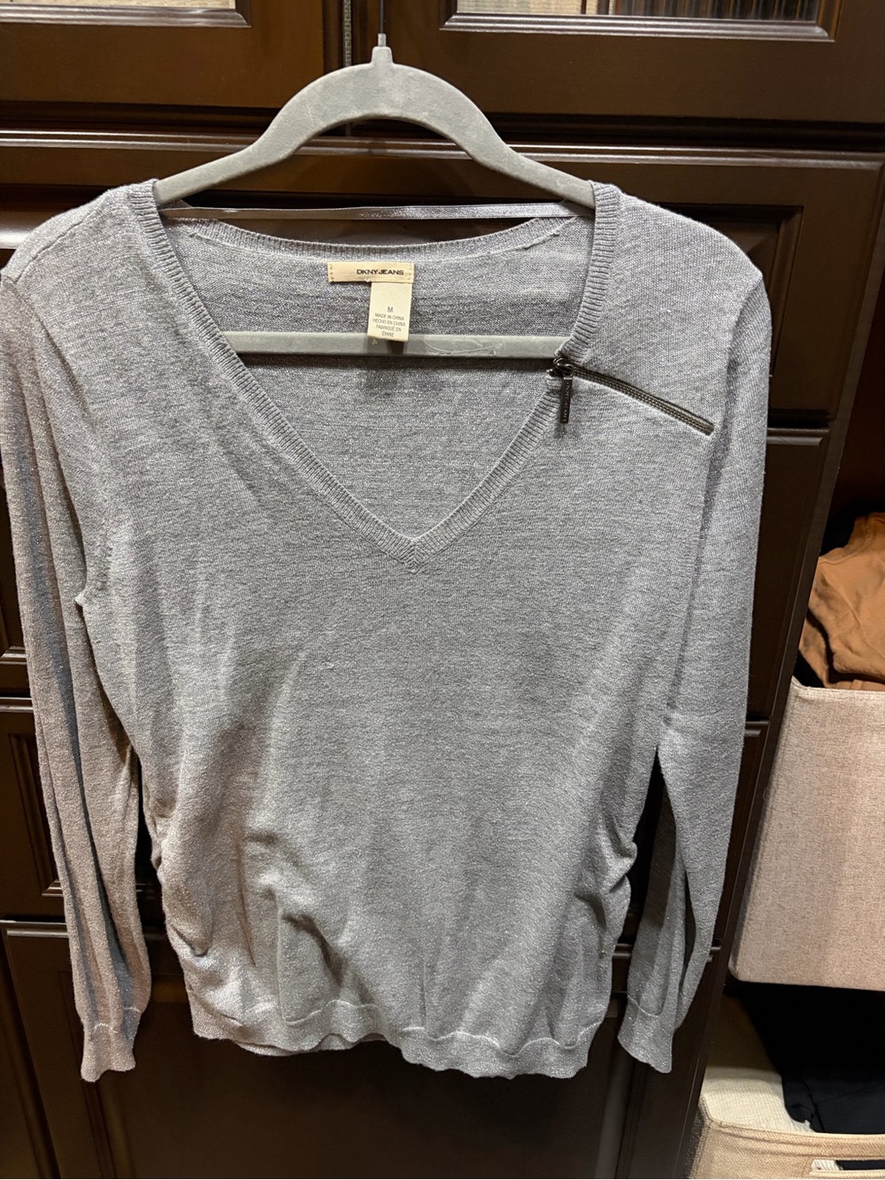 Dkny Light Gray V-Neck Zip-Accent Pullover